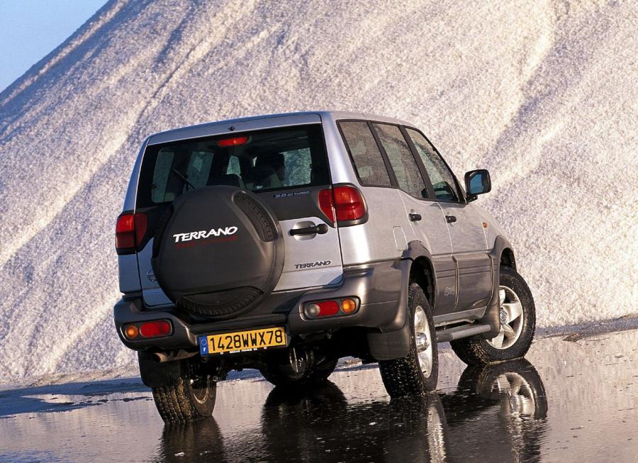  Nissan Terrano II 5-Door 1999 года  (фото 4 из 16)